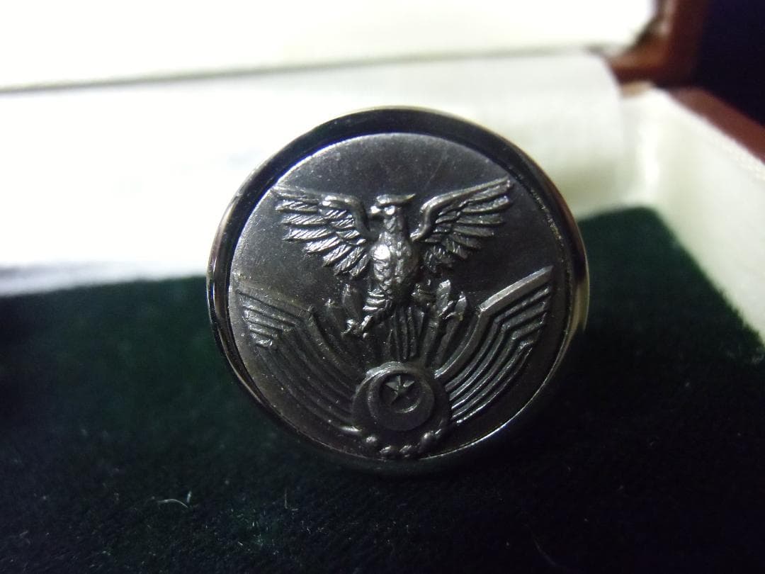 ●日本の記章＊自衛隊＊航空幕僚長＊純銀製カフス＆タイピン＋木盃（実物）