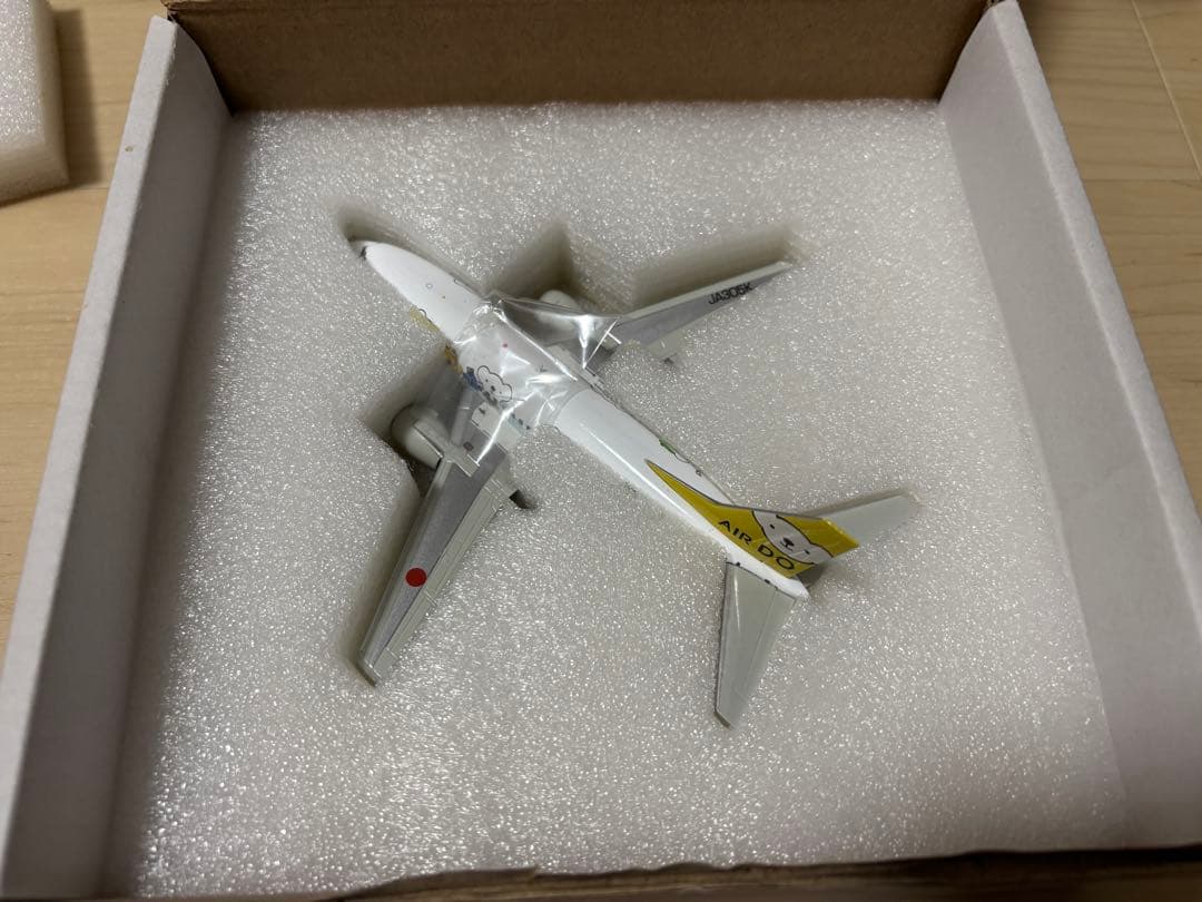 JC Wings 1/200 AIR DO B737 ベア・ドゥ ドリーム号
