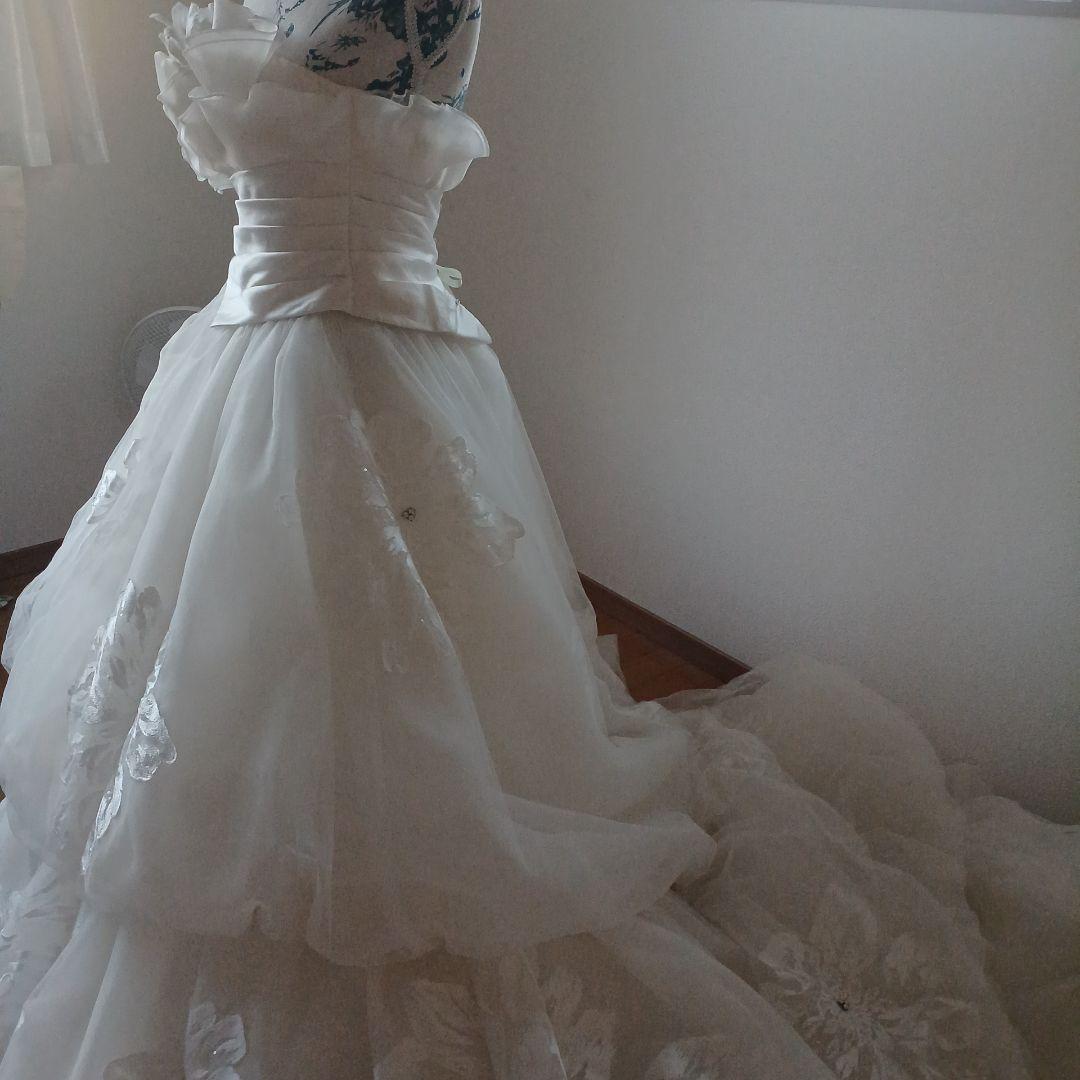 ホワイトウェディングドレス
