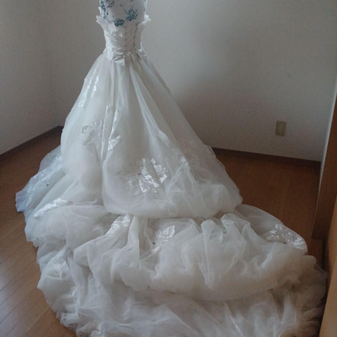 ホワイトウェディングドレス
