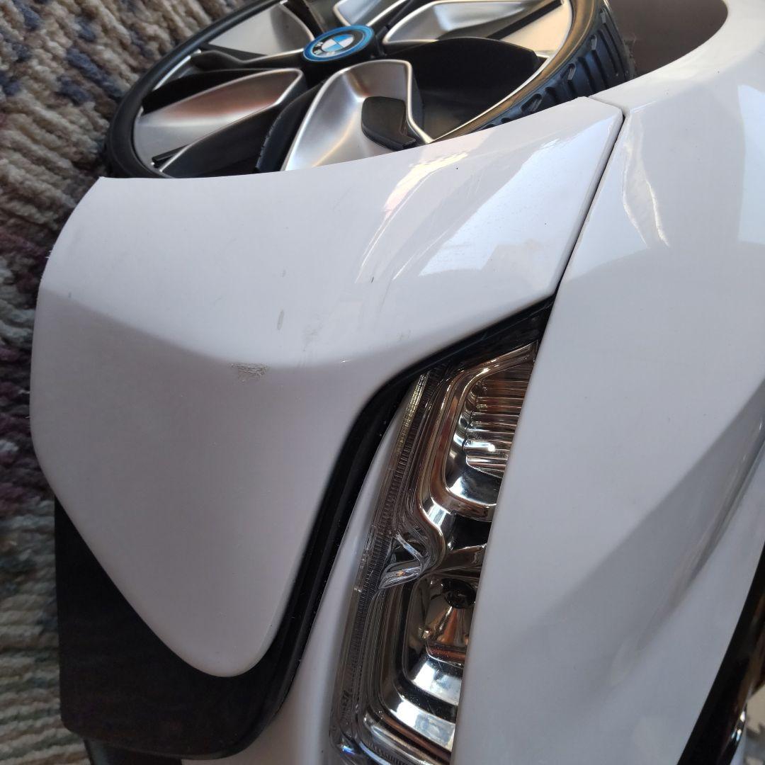 トイザらス　BMW i8 Concept Spyder 子供用電動自動車