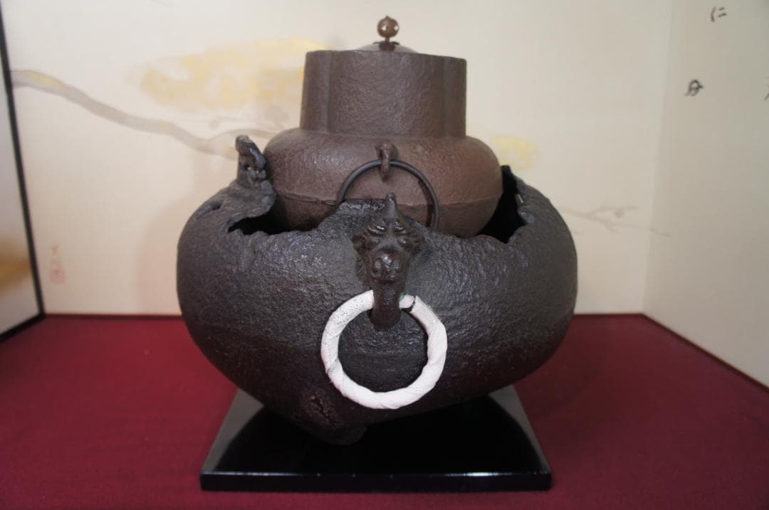 ☆美品 未使用 尾垂釜 やつれ(窶れ)風炉 欠風炉 五徳 車軸釜料込み