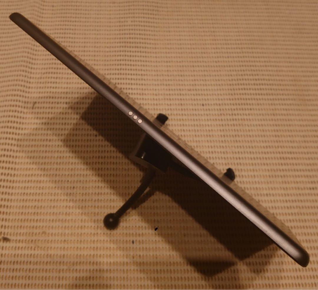 完動品iPad第8世代(A2270)本体32GBグレイ送料込2Q1GC