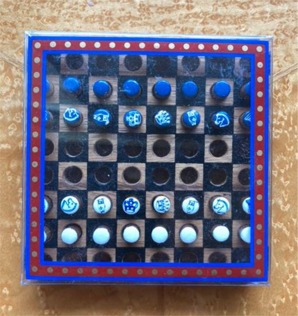 ラグーン社　ウッドパズル　ボードゲーム　オブジェ　知育玩具　木のおもちゃ