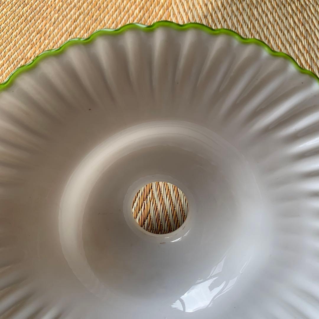 アンティーク 電傘 ガラス グリーン フリル 乳白色 ランプシェード