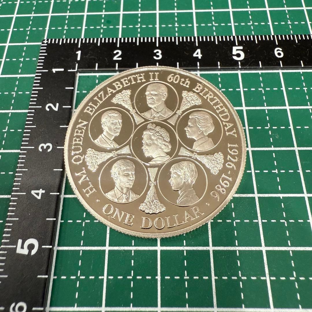 ト*ボ様 アンティーク 銀貨 クック諸島 エリザベス2世 生誕60周年 