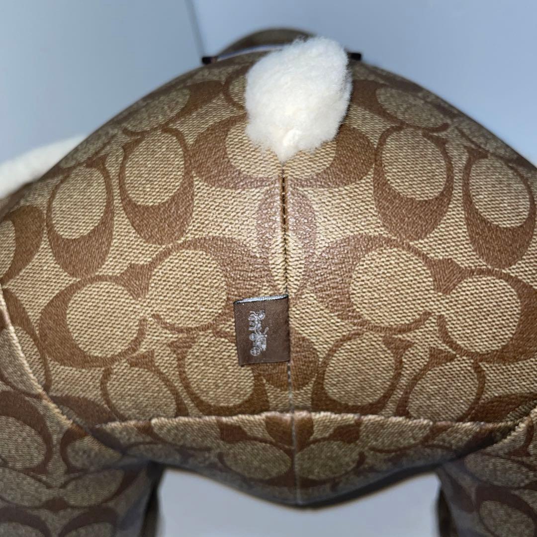 コーチクマのぬいぐるみ