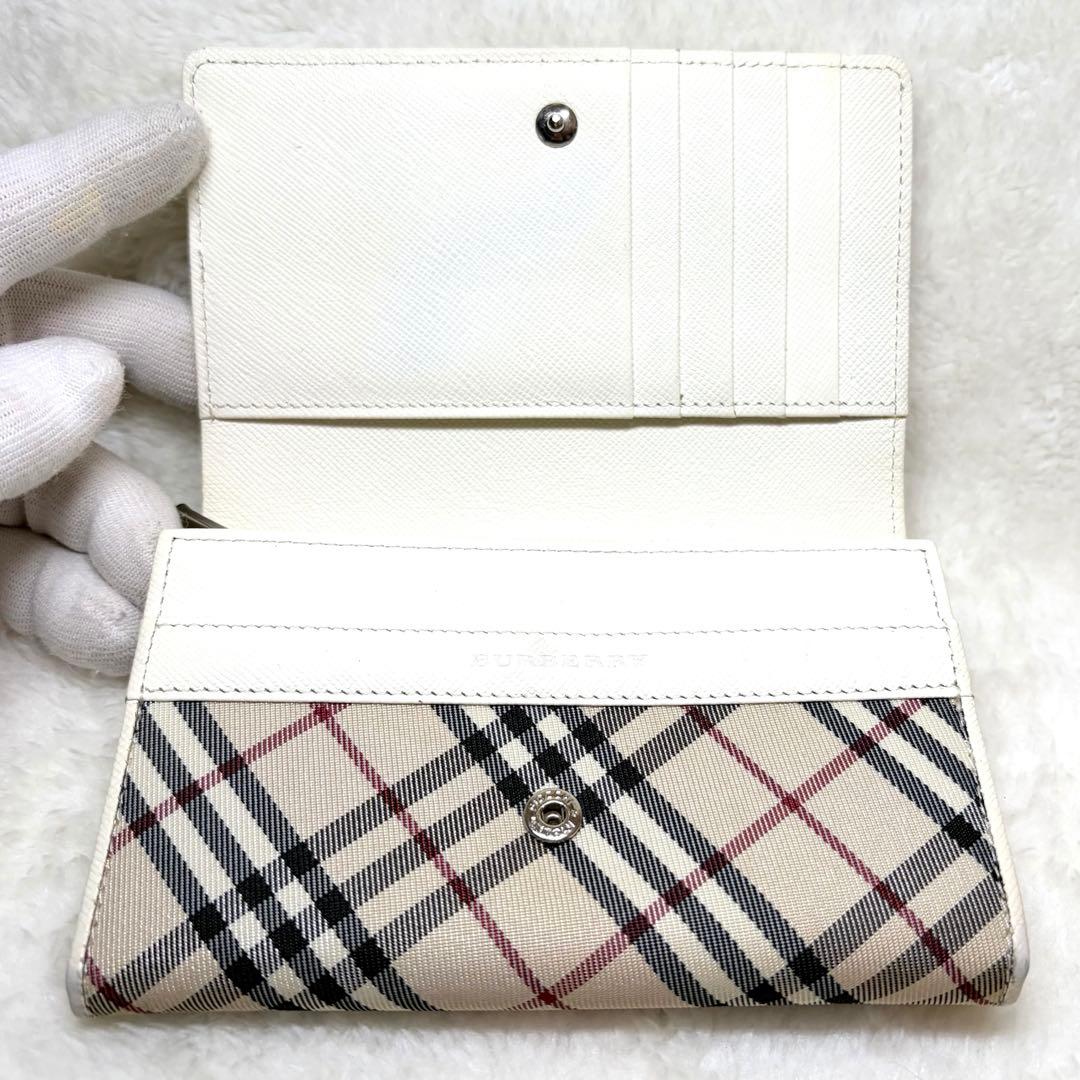 美品　BURBERRY バーバリー 二つ折り財布 ノバチェック ホワイト