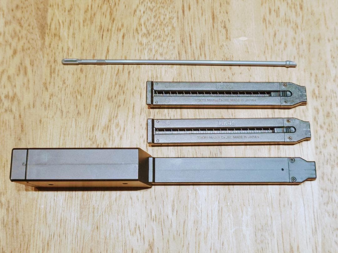 東京マルイ　電動ハンドガン　HK45　ドットサイト他付属品多数