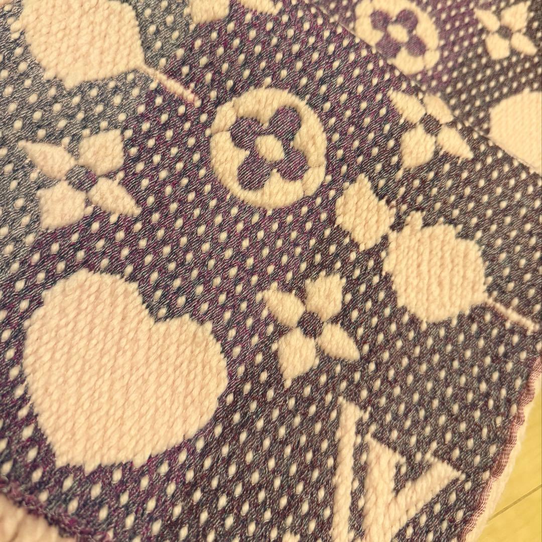 LOUIS VUITTONマフラー ピンク バレンタイン 限定