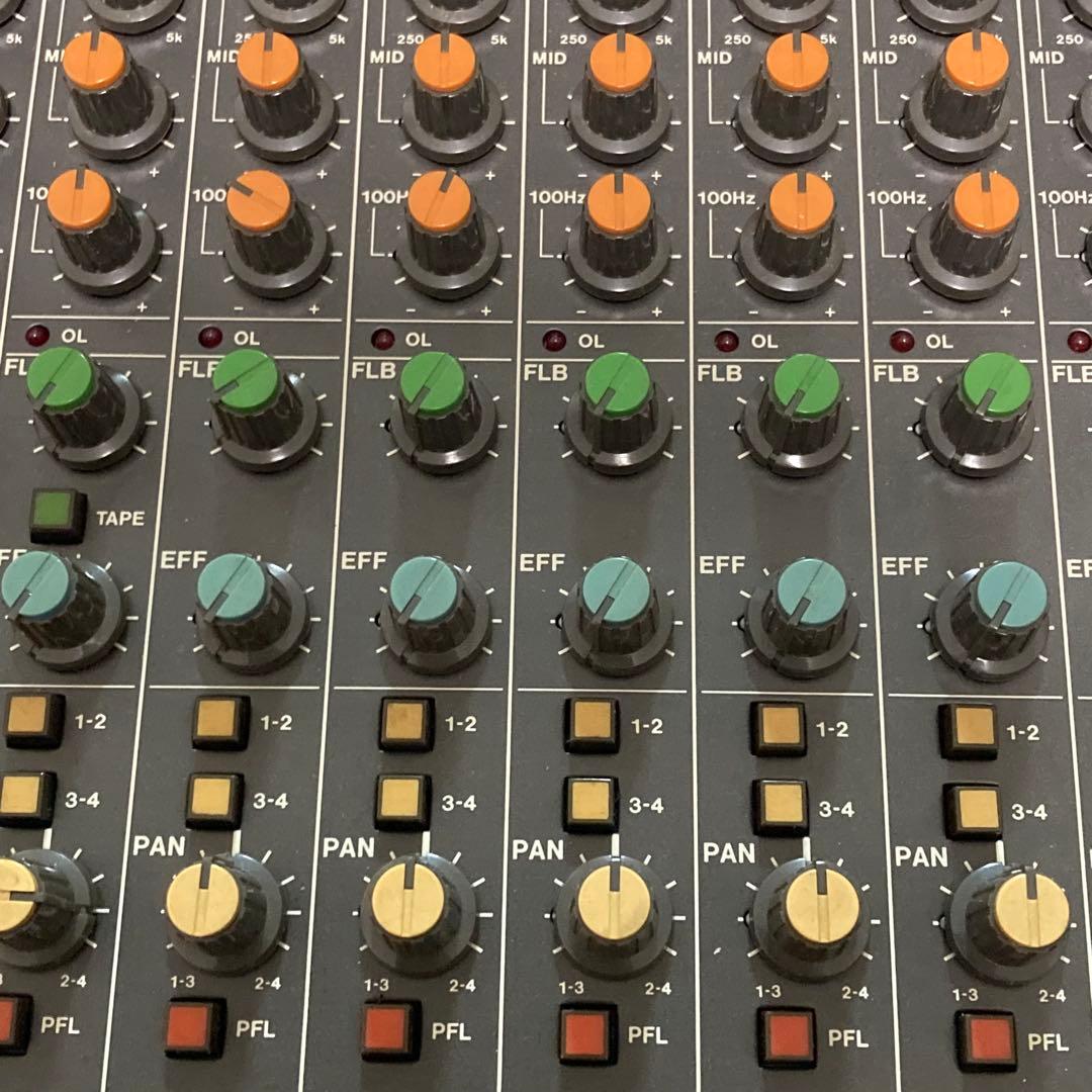 TASCAM M-216 ビンテージアナログミキサー ハードケース付き