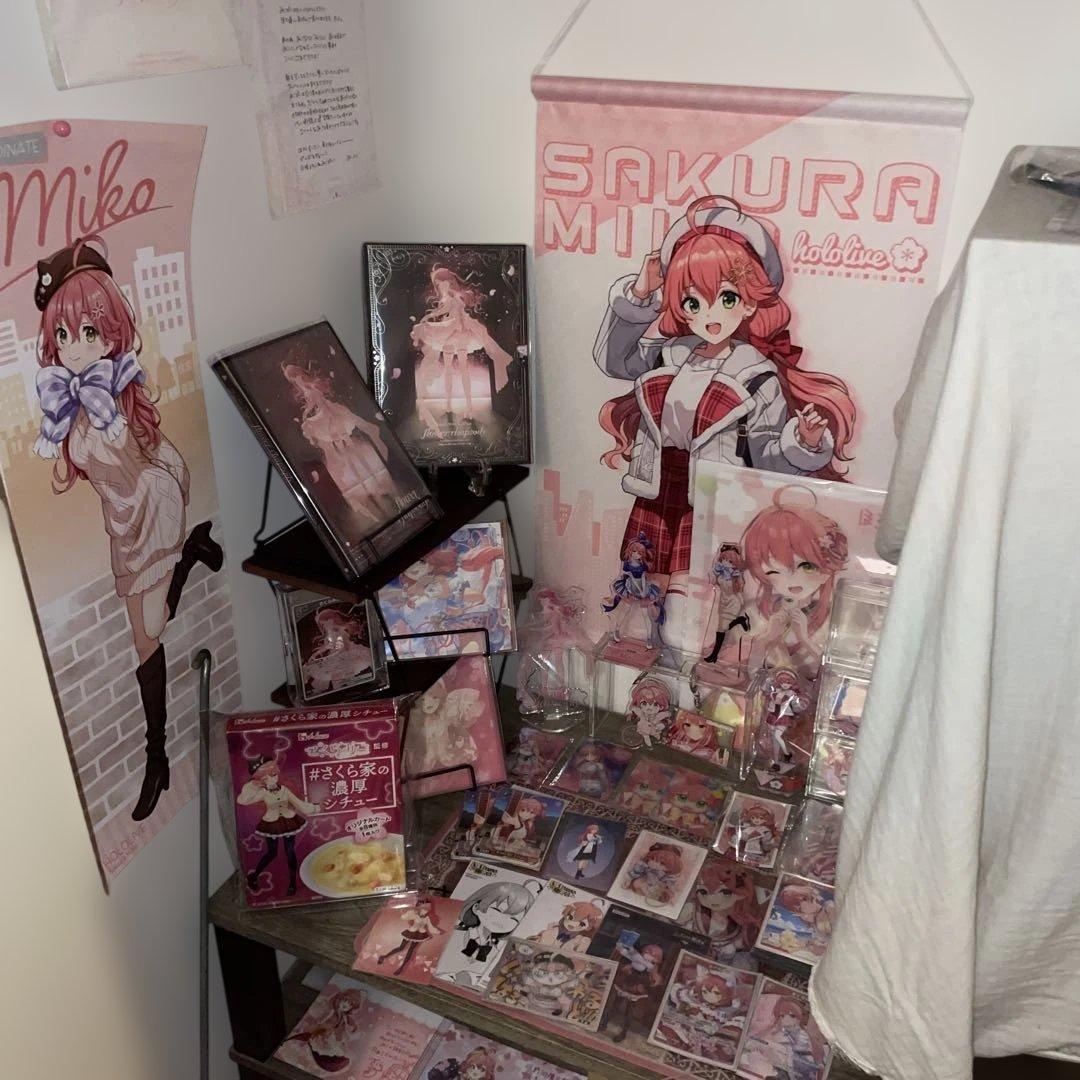 ホロライブグッズ