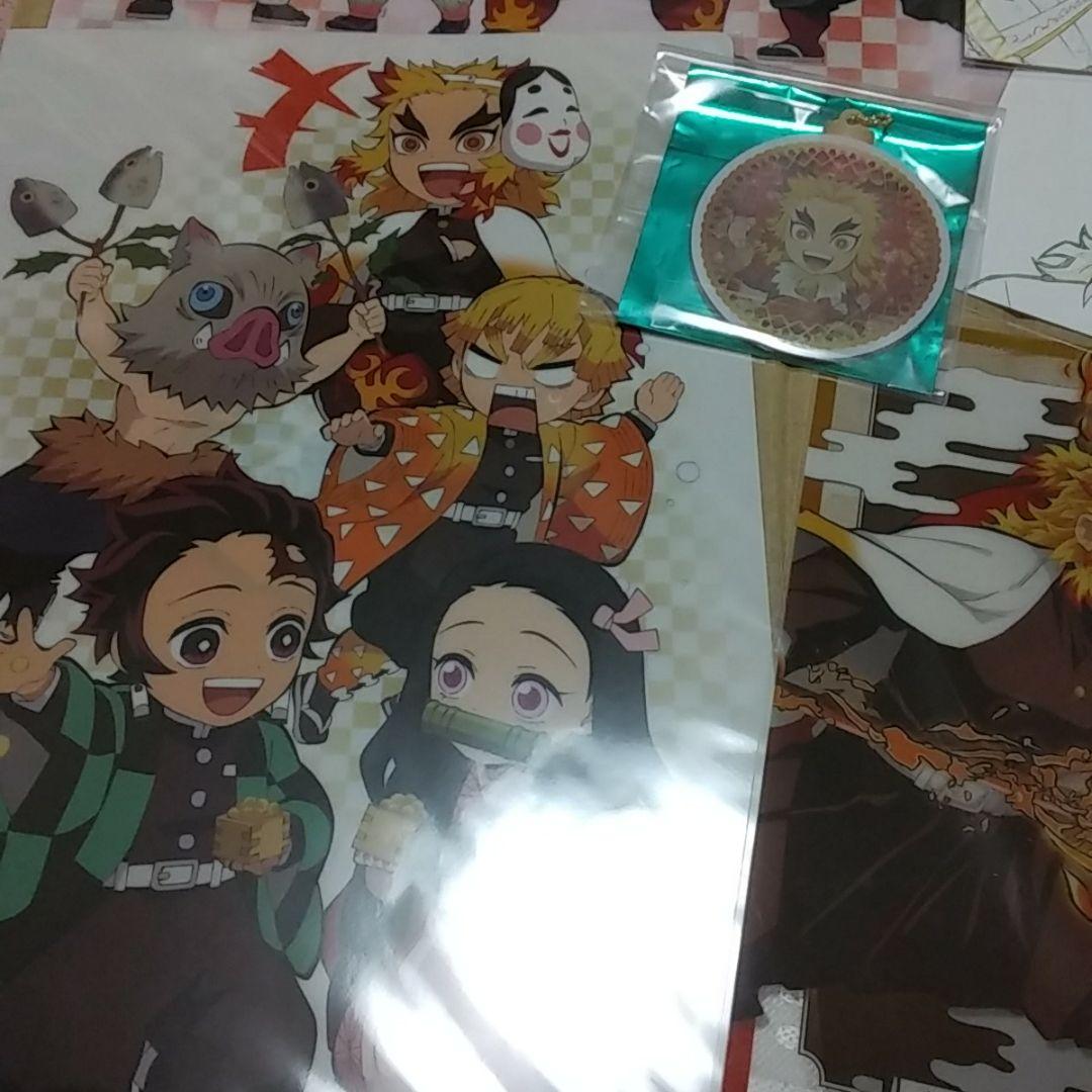 鬼滅の刃　煉獄杏寿郎　バースデー　キーホルダーポストカード　缶バッジ　キメツ学園