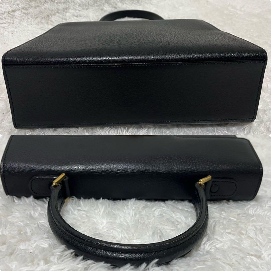 VALENTINO GARAVANI ハンドバッグ ゴールド金具 レザー 黒色