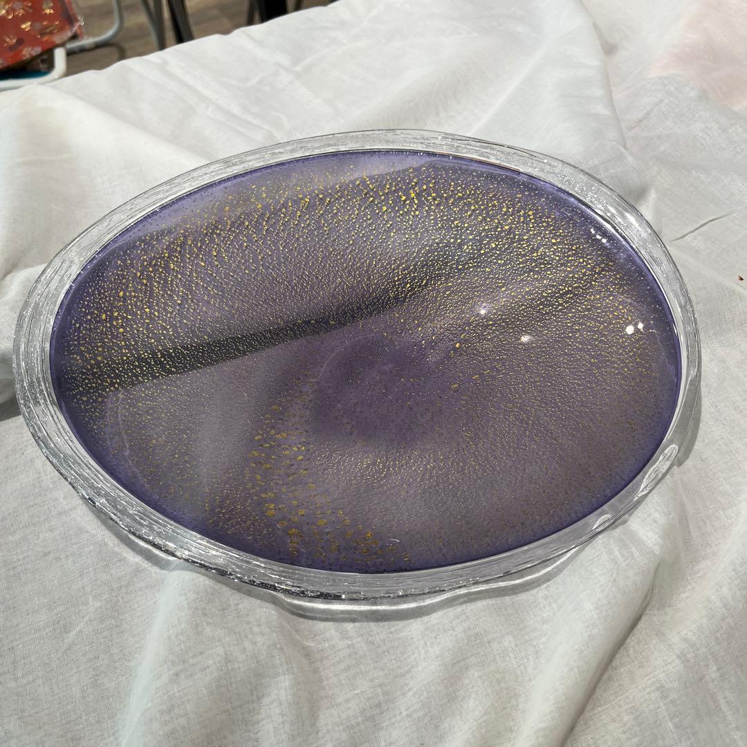 紫色の渦巻き模様ガラス皿