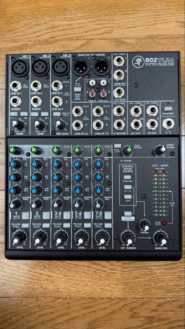 美品☆MACKIE コンパクトアナログミキサー 802VLZ4
