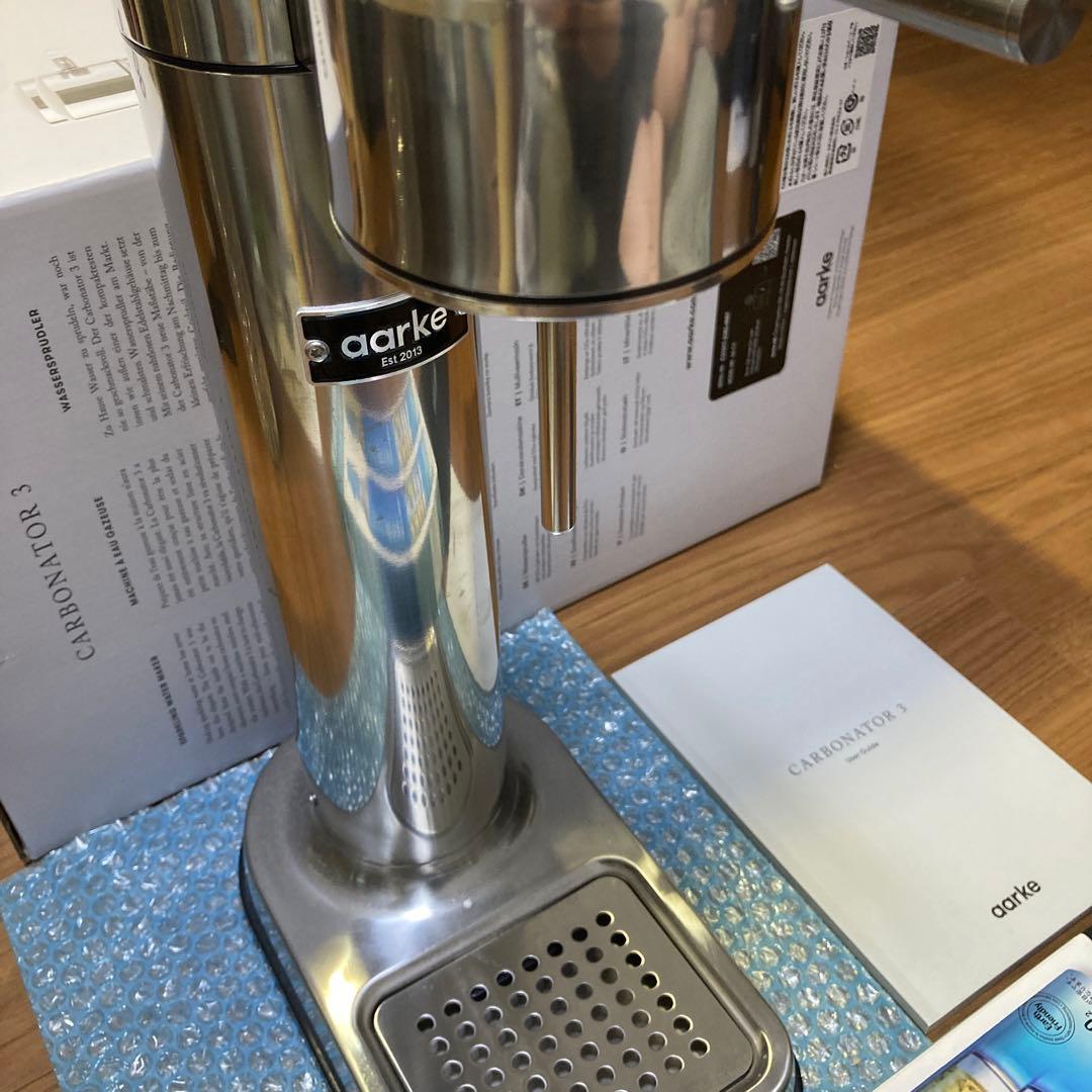 大幅値下ガスシリンダー２本付Aarke ステンレス炭酸水ボトル１本付説明書箱付