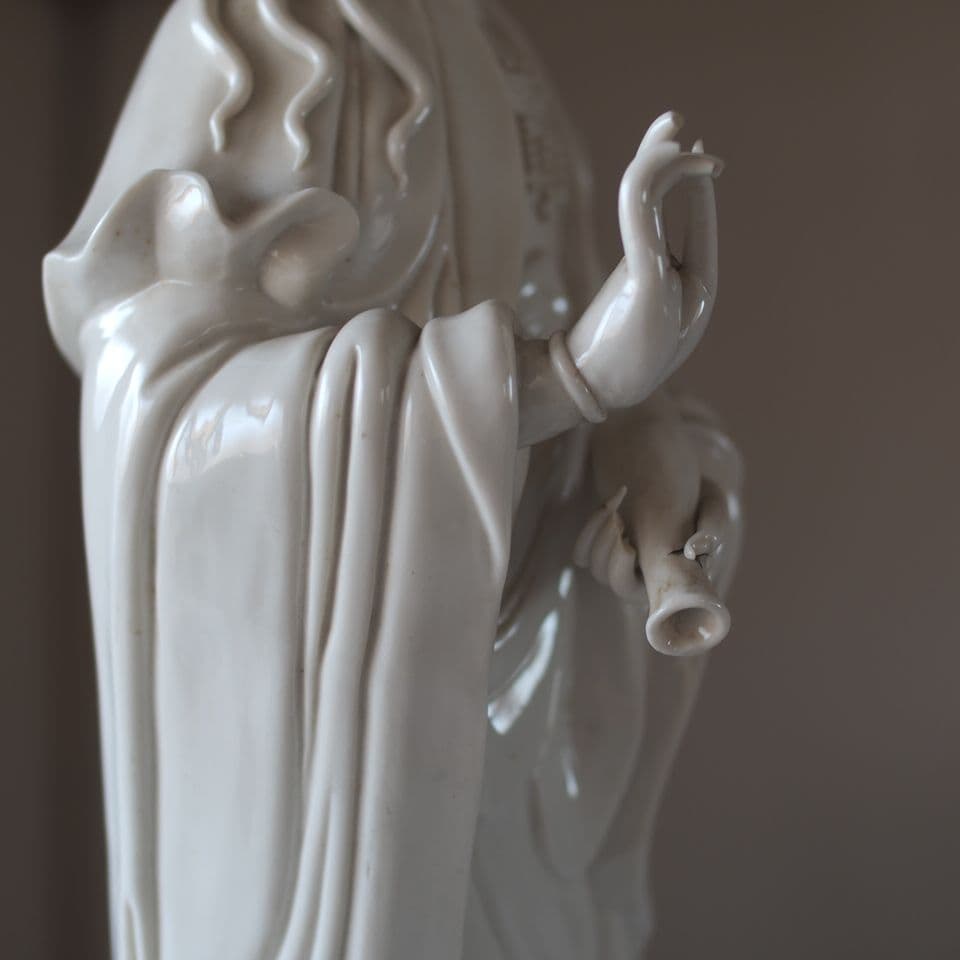 観音像 磁器製 ホワイト 約30cm 白磁 古道具