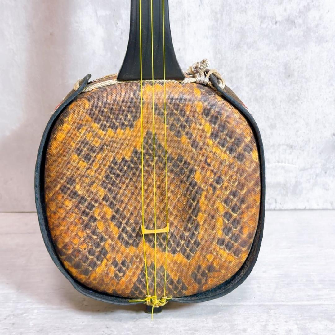 沖縄三線 蛇皮 合皮 初心者 入門者　人口革　人口皮