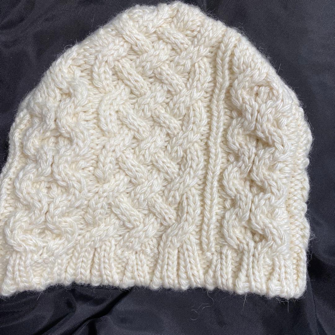 MIUMIU アイボリー ケーブル編み ニット帽 リボン付き