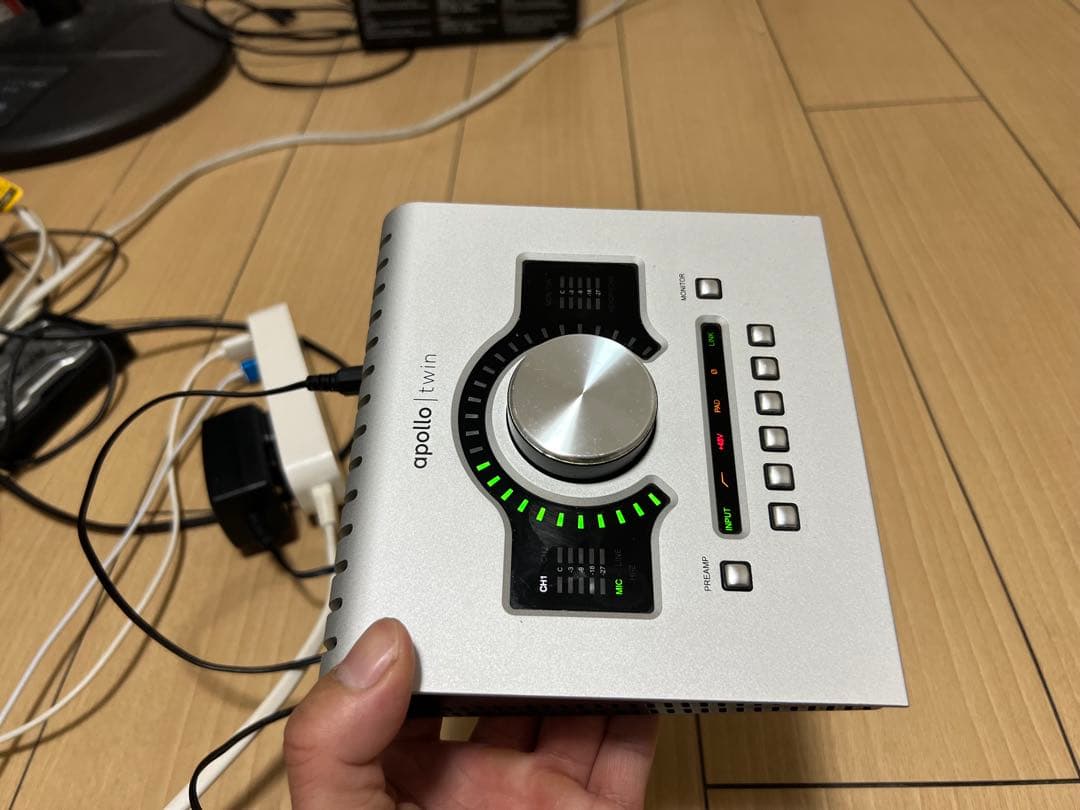 Apollo Twin solo オーディオインターフェイス