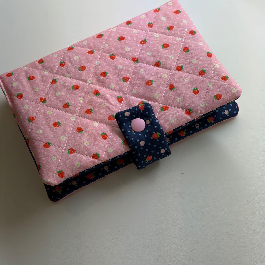 バインダーカバー　ピンク　ストロベリー　A6 韓国