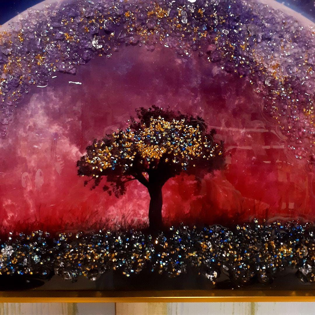 輸入雑貨　天然石　『神秘的な月』　風景画　水晶石　クリスタル　フレーム付き