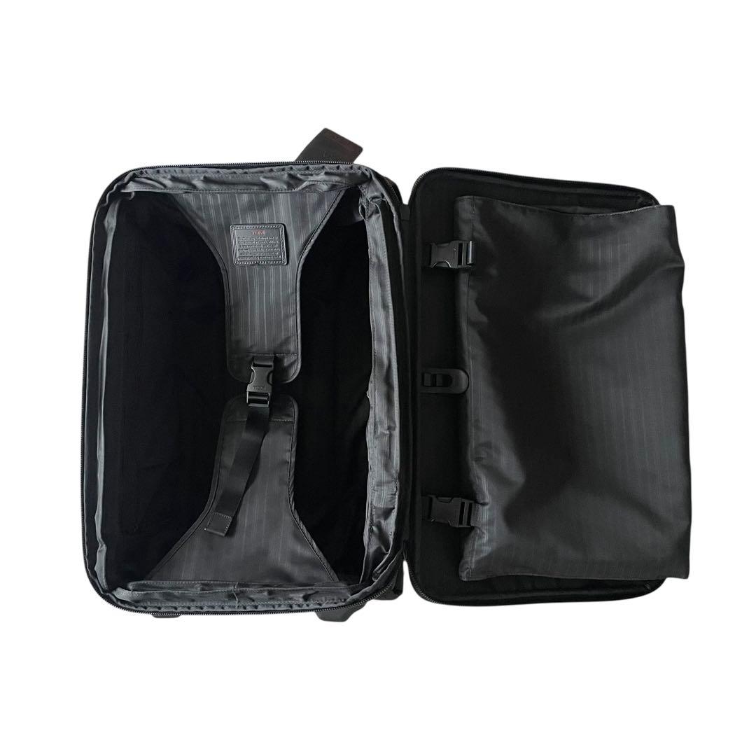 TUMI トゥミ スーツケース キャリーケース バッグ 2輪 ビジネス 旅行 黒