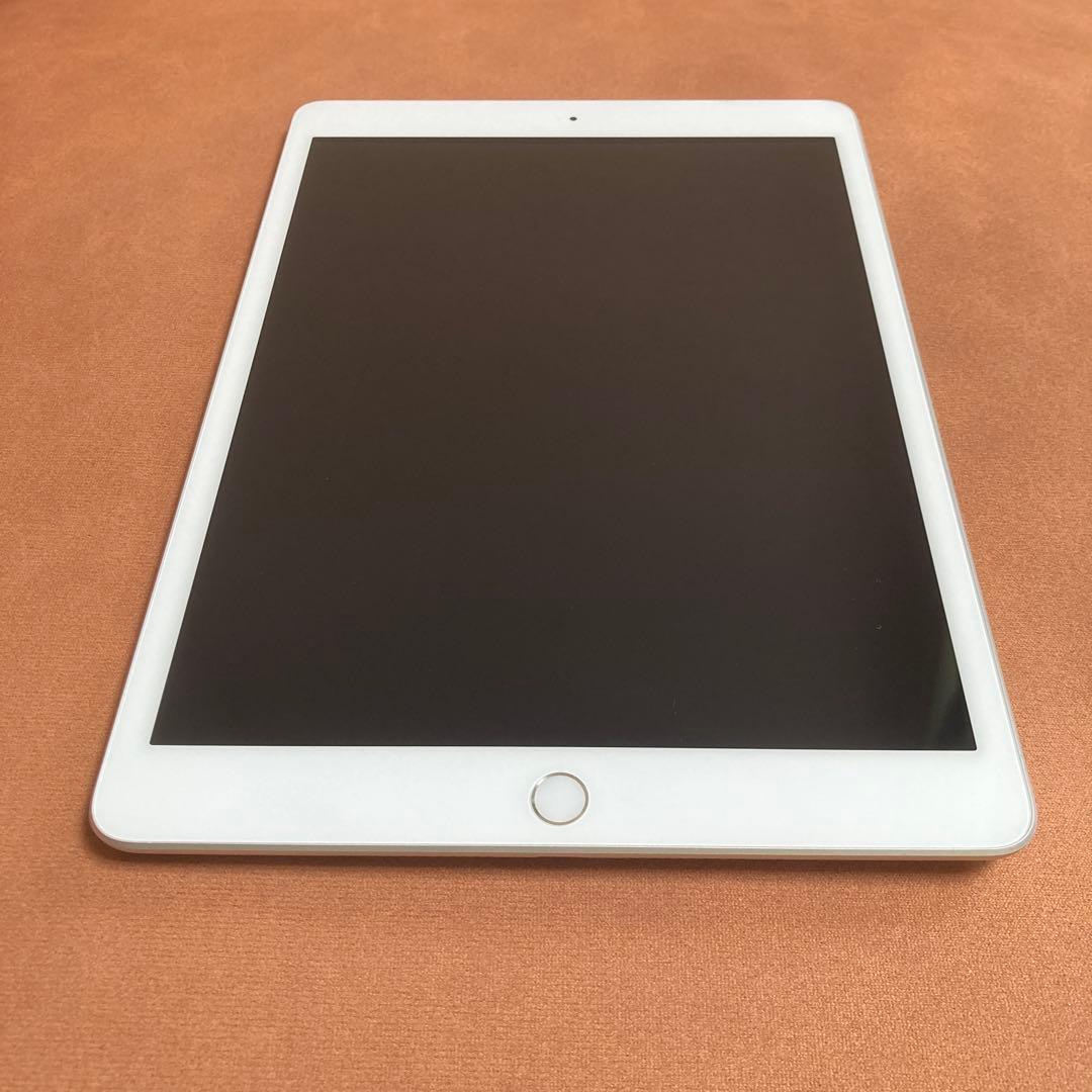 1【早い者勝ち】電池ほぼ新品☆iPad7 第7世代 32GB WIFIモデル☆