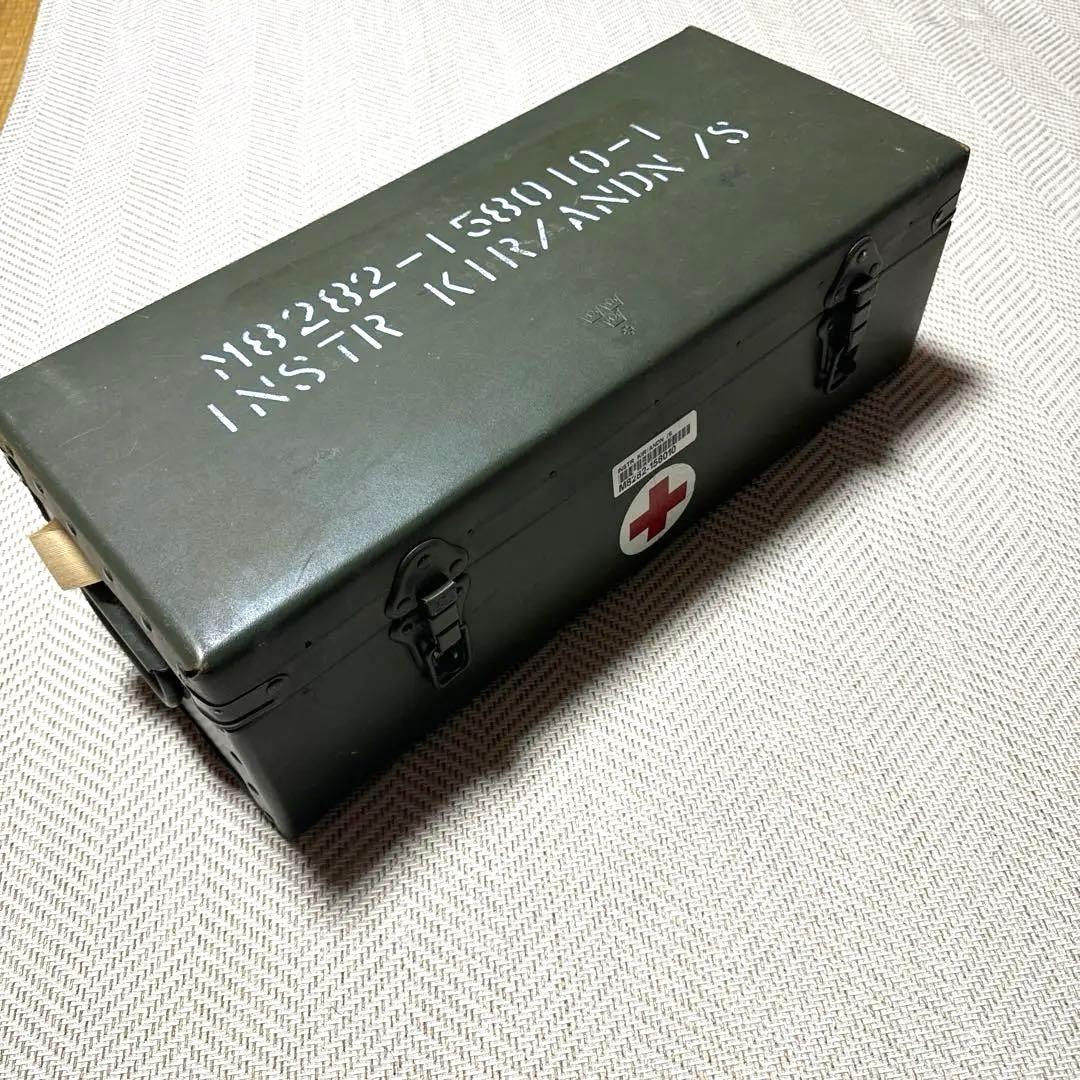 実物 スウェーデン軍 メディカル ペーパーボックス