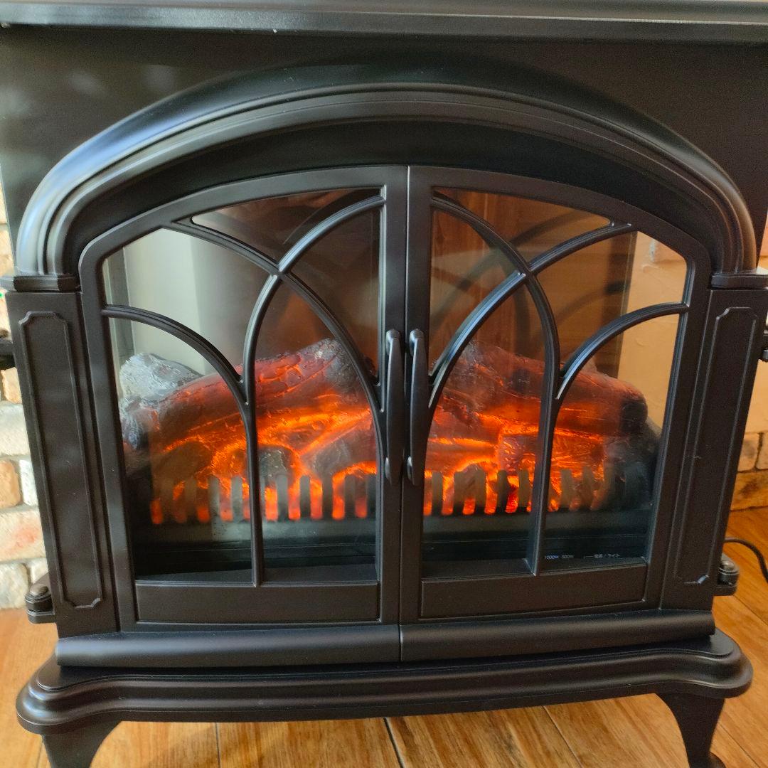 ニトリ ワイド暖炉型ファンヒーター BLT-999B-3-BK 2023年製