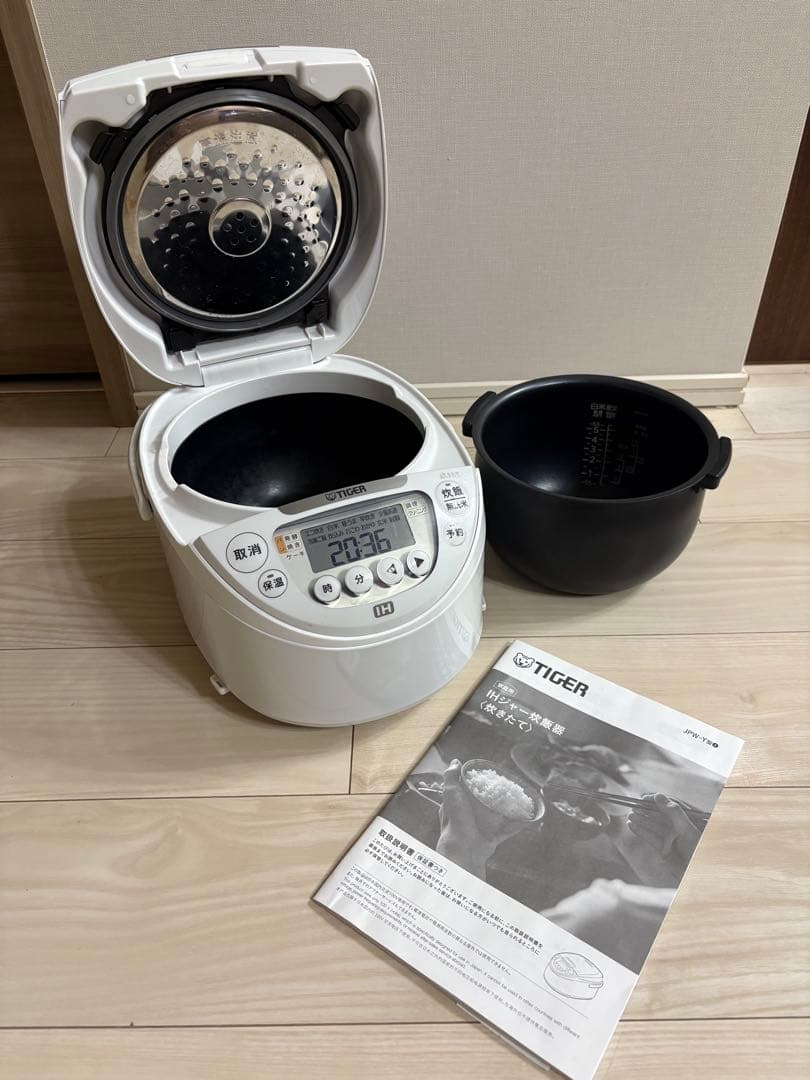 美品タイガー 炊飯器 JPM-Y100 WY ホワイト6月15日まで保証5.5合