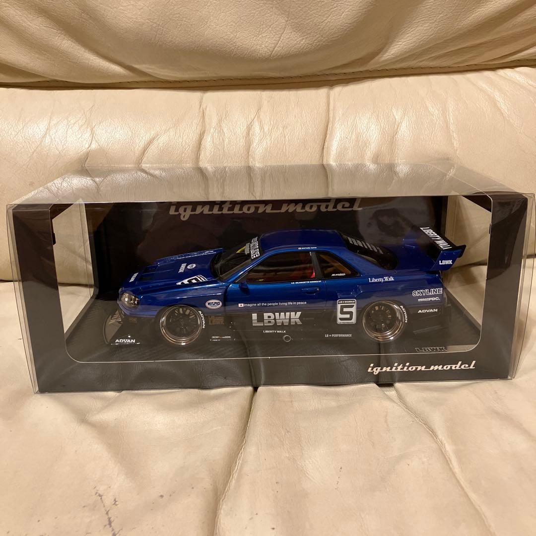 LBWK Nissan Skyline ミニカー 1/18