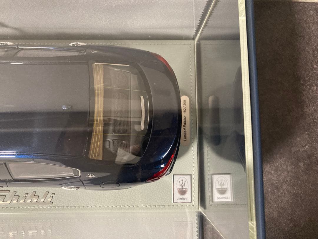 Maserati Ghibli ダークブルー