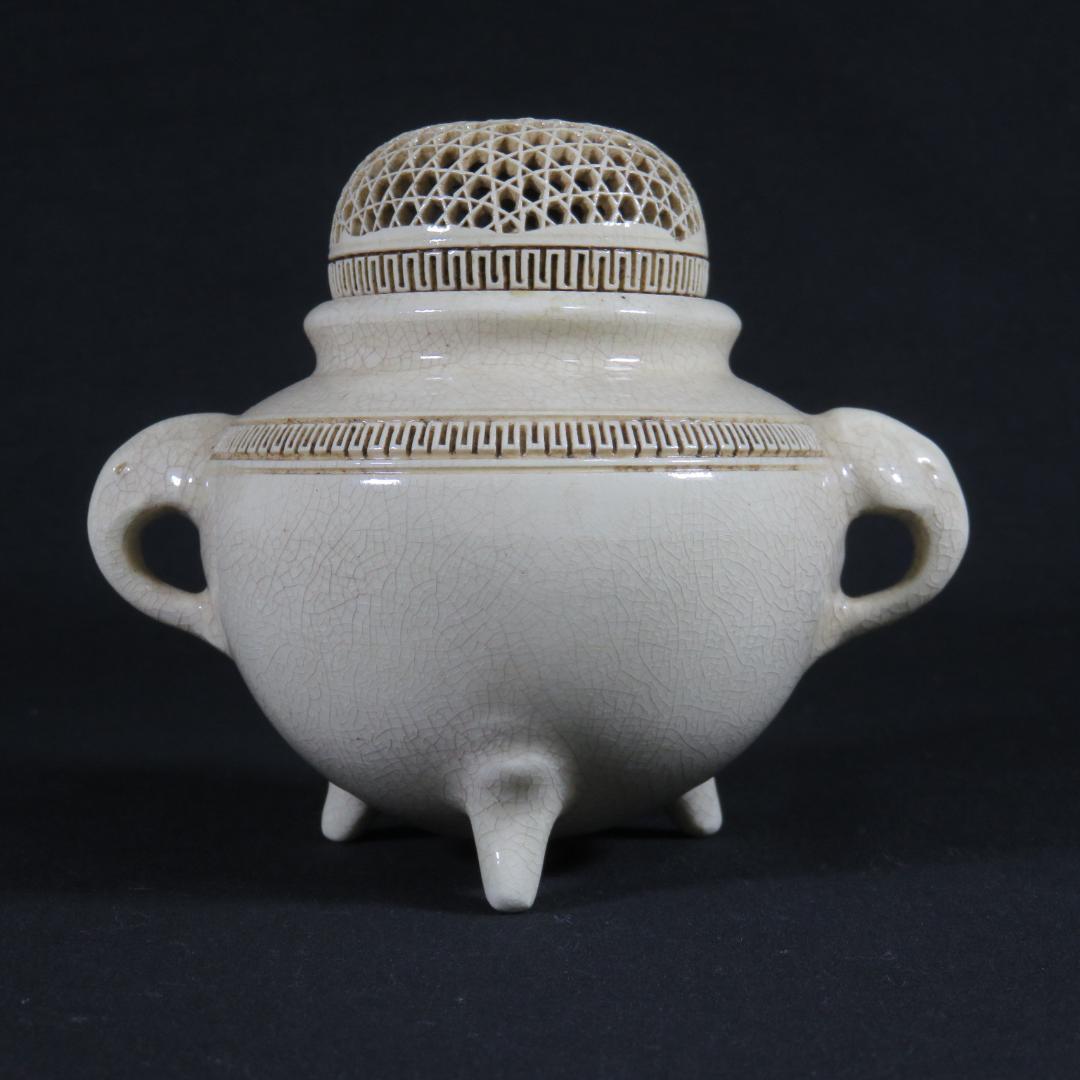 香炉 白磁 貫入 使用感あり 三つ足 象耳 双耳