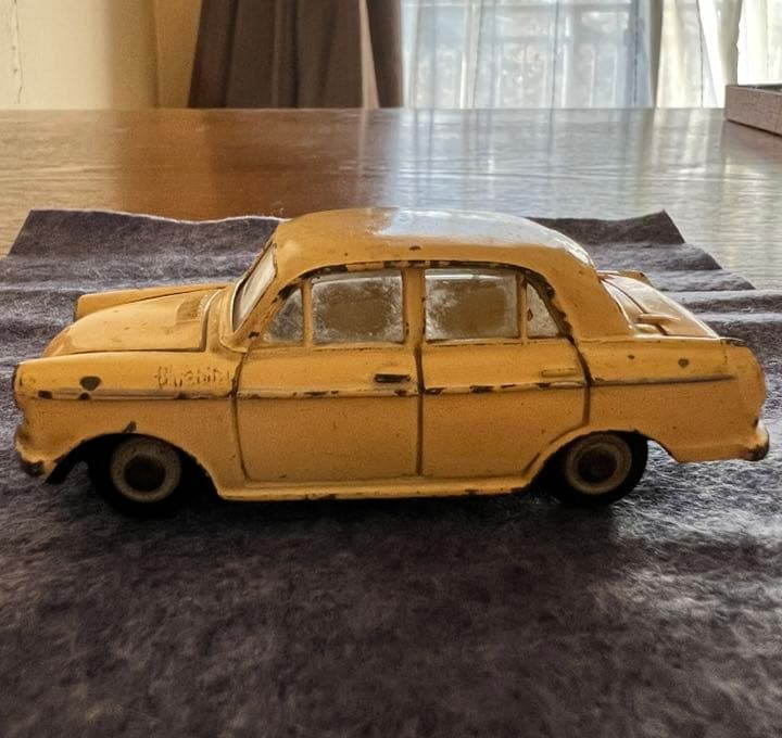 アサヒ玩具　モデルペットNO.5 ダットサンブルーバード　箱無し