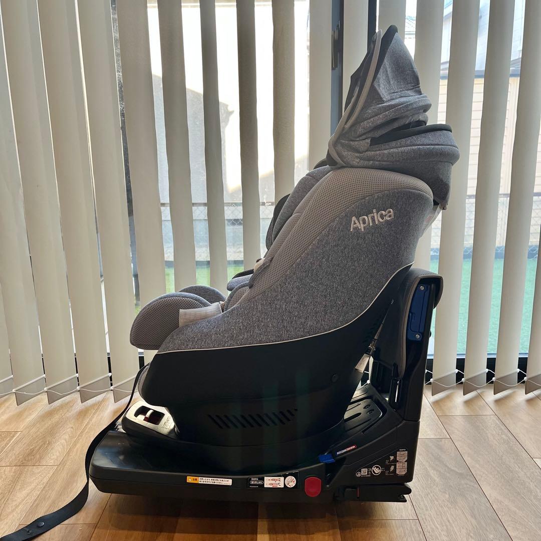 Aprica クルリラAC チャイルドシート　ISOFIX 回転式