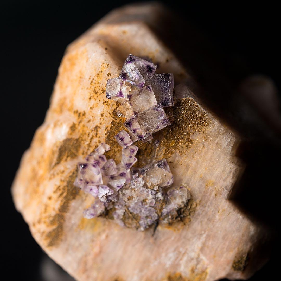 アメリカ コロラド フローライト 天然石 原石 鉱物標本 鉱石 蛍石 1698