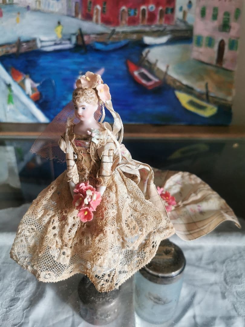 アンティークドイツ 美しい花嫁ミレットビスクドール 薔薇絹ほぐし織りレースドレス