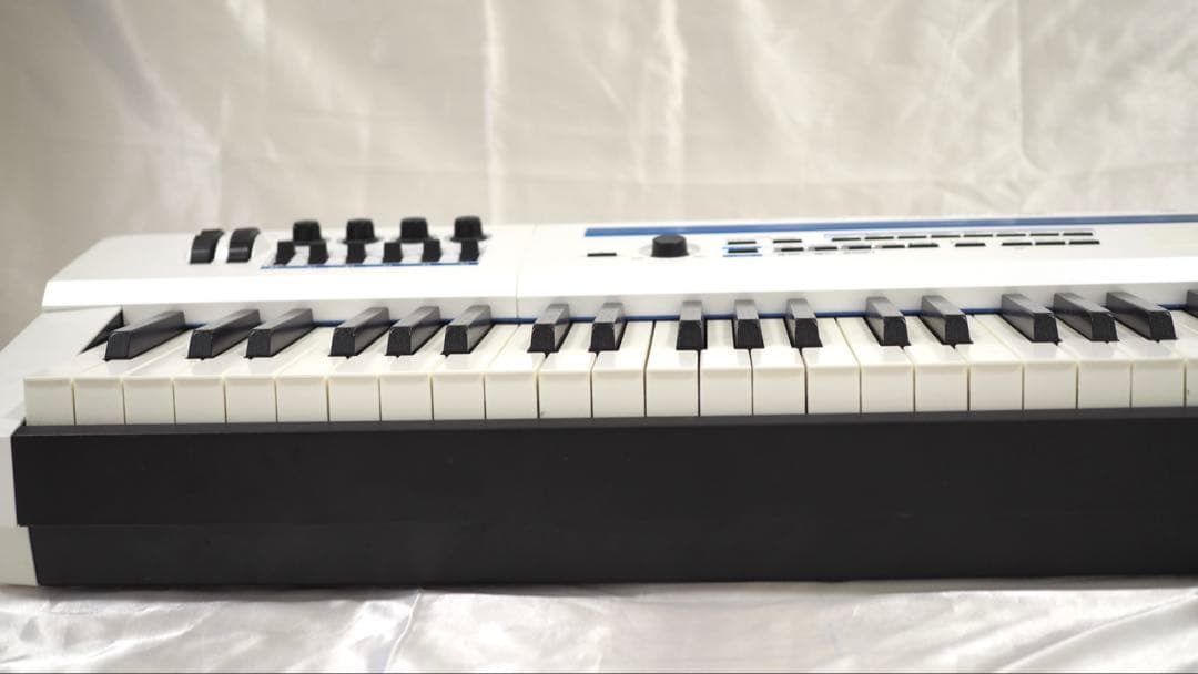 CASIO PX-5SWE ステージピアノ　純正ケース付き　privia