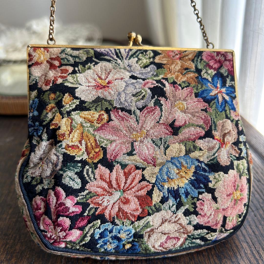 欧州アンティーク　繊細ゴブランの小さなバッグ