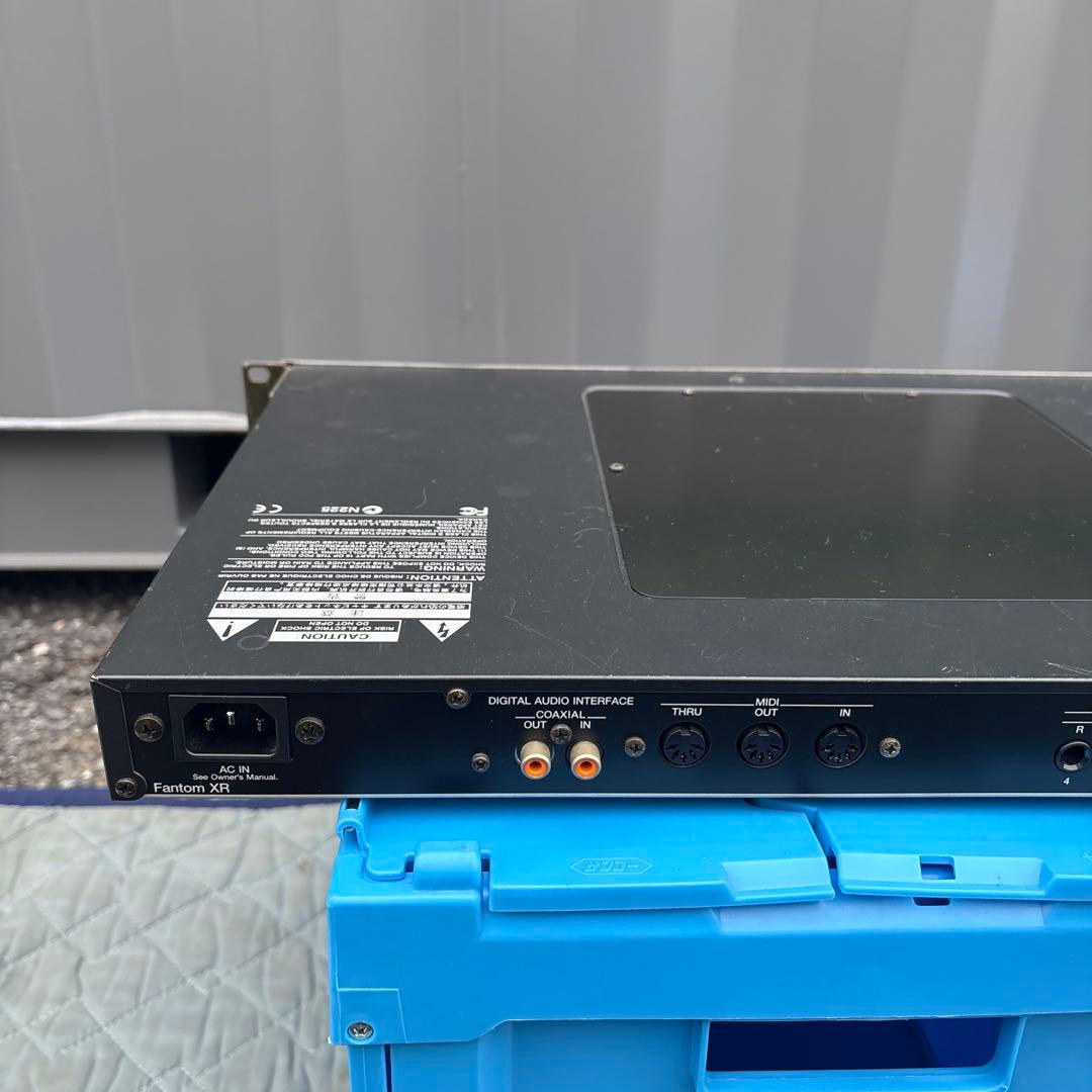 ア*ン様 Roland Fantom XR 音源モジュール　シンセサイザー