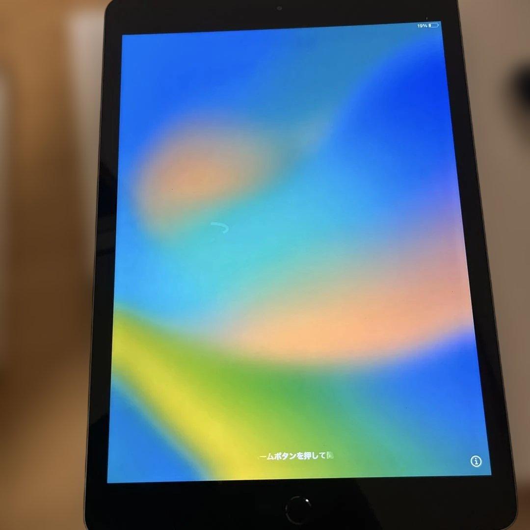 Apple iPad 本体 第8世代　アップルペンシル付き