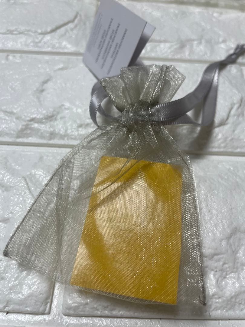 関西大阪万博　オーストリア館　HYDE Edyhステッカー　スワロフスキー　限定