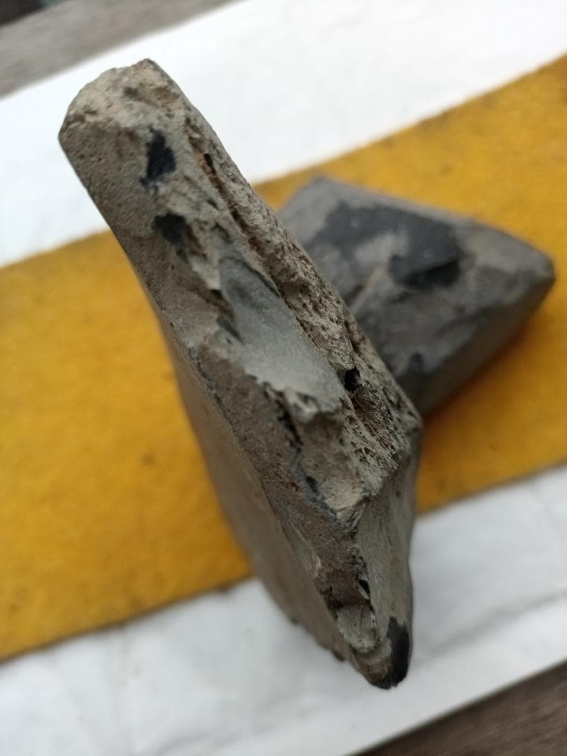 握り槌　出土石器　旧石器時代　縄文時代　サヌカイト　　185