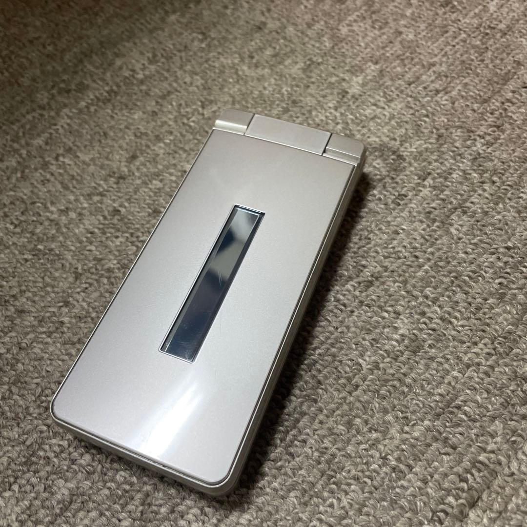 AQUOS SH-02L シルバー ロック解除済 充電器付