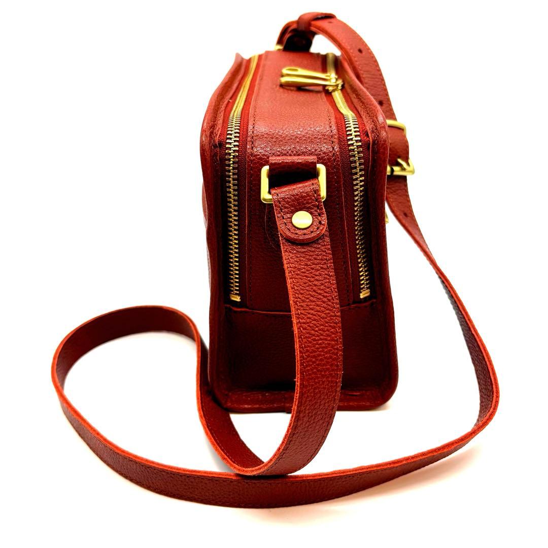 未使用 キソラ ショルダーバッグ本革クオドロ kissora 牛革 日本製レザー