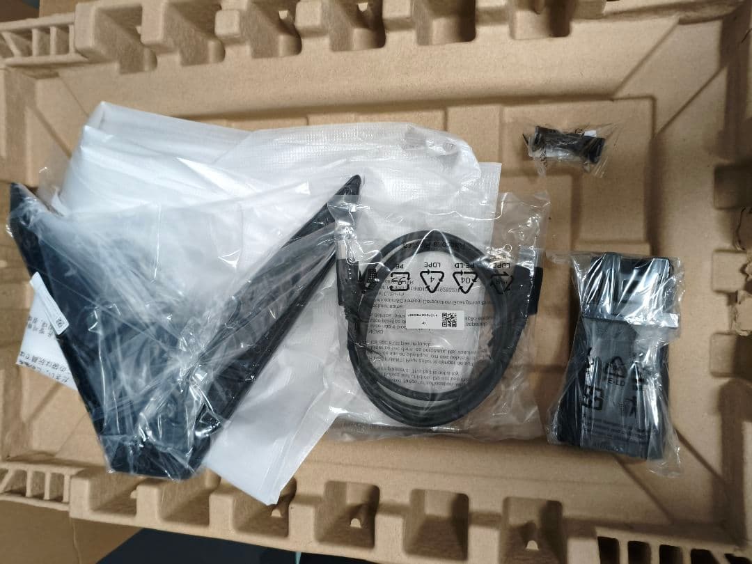 美品中古　MSIフルHD27インチ湾曲ゲーミングモニター　MAG276CXF