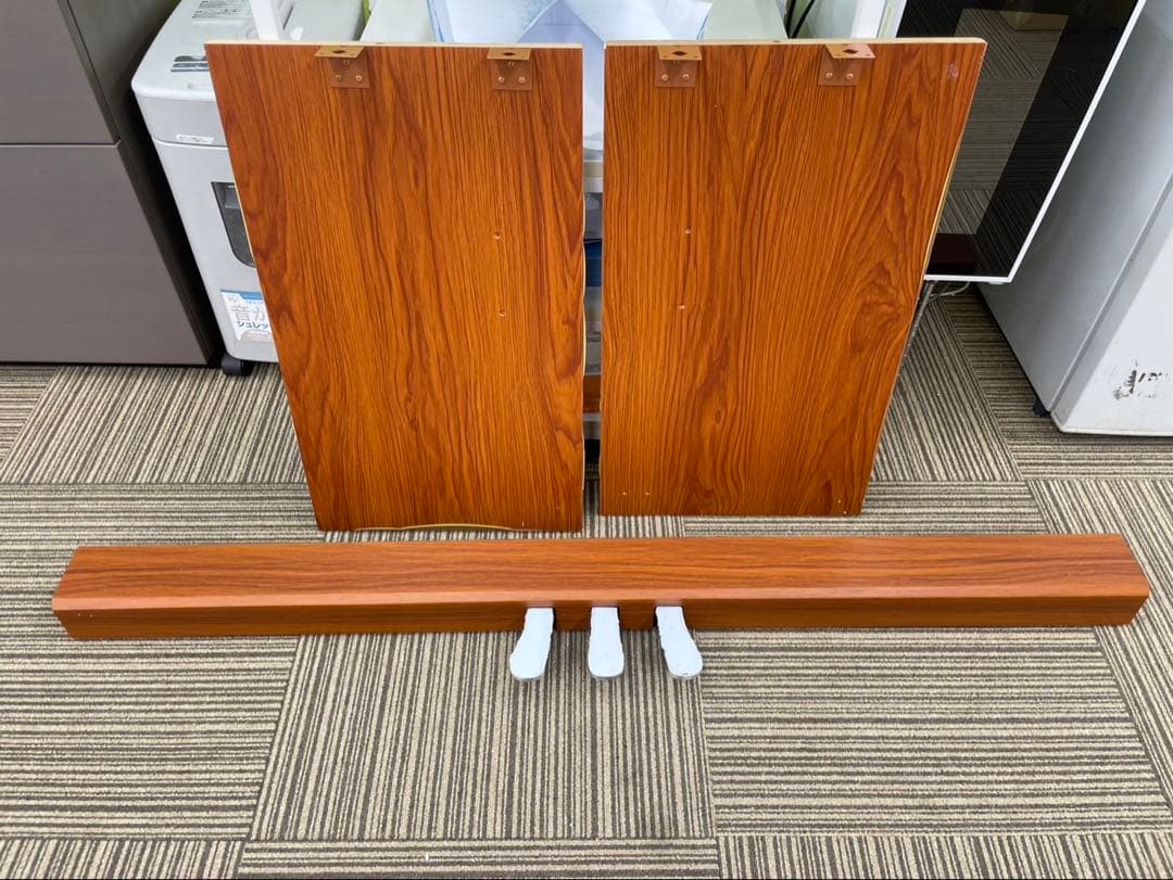 電子ピアノ88鍵盤　ハンマーアクション鍵盤　３本ペダル　ウォールナット