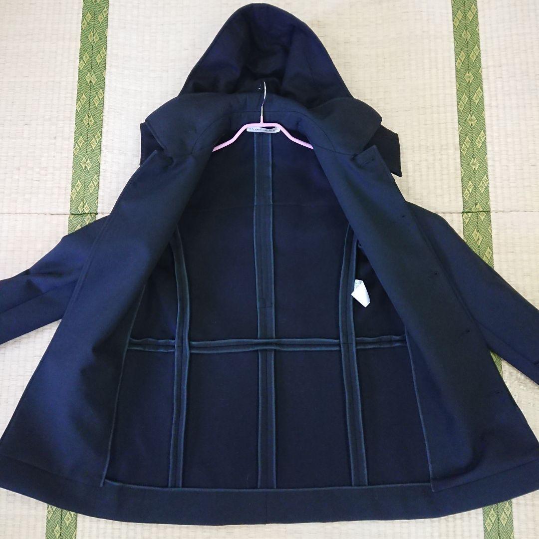 バレンシアガのコートなんですけど